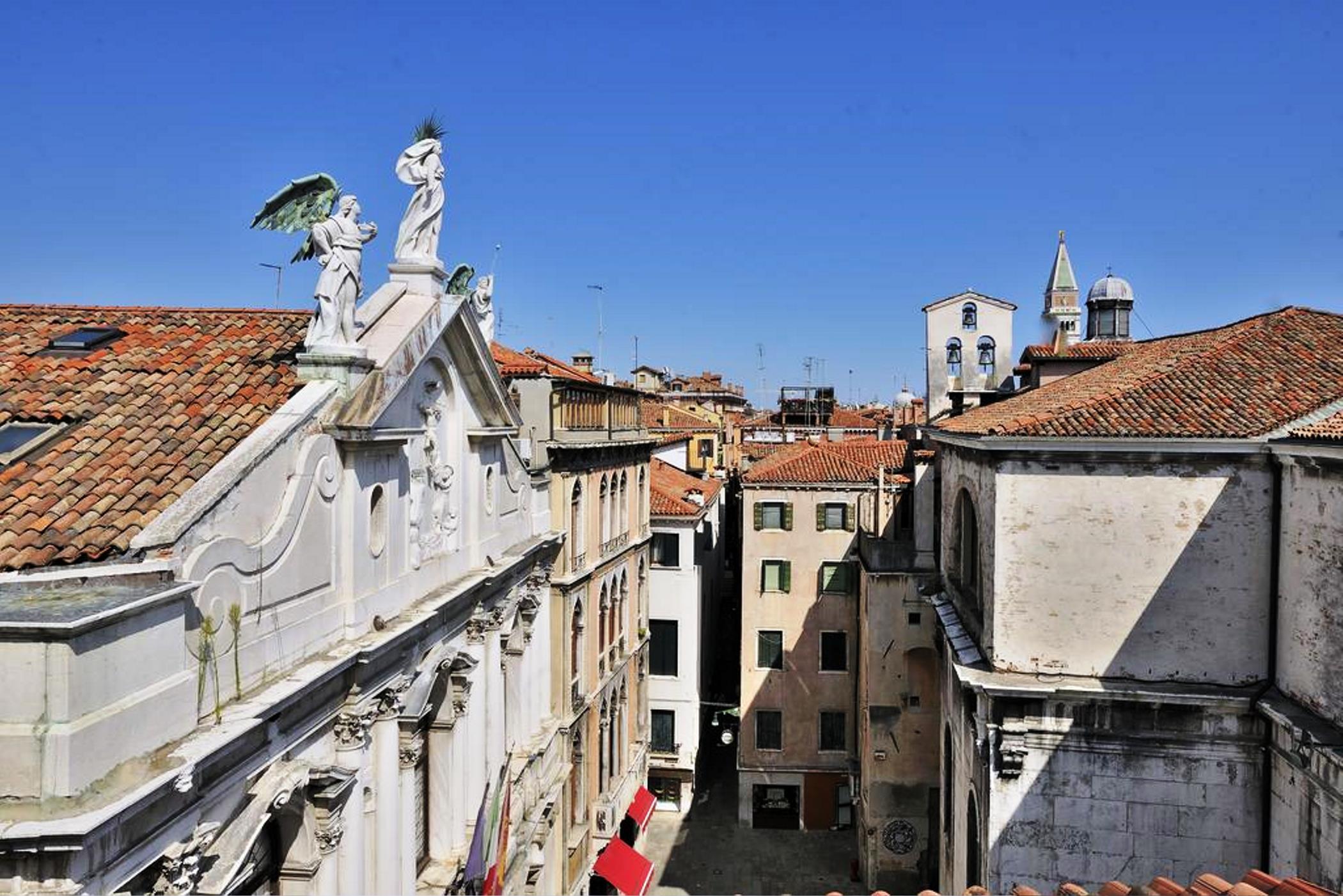 Al Theatro Palace Venice Exterior photo