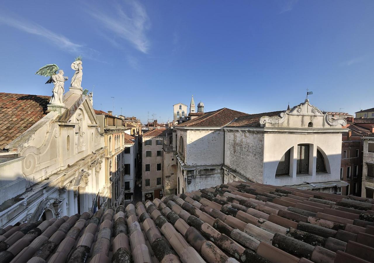 Al Theatro Palace Venice Exterior photo